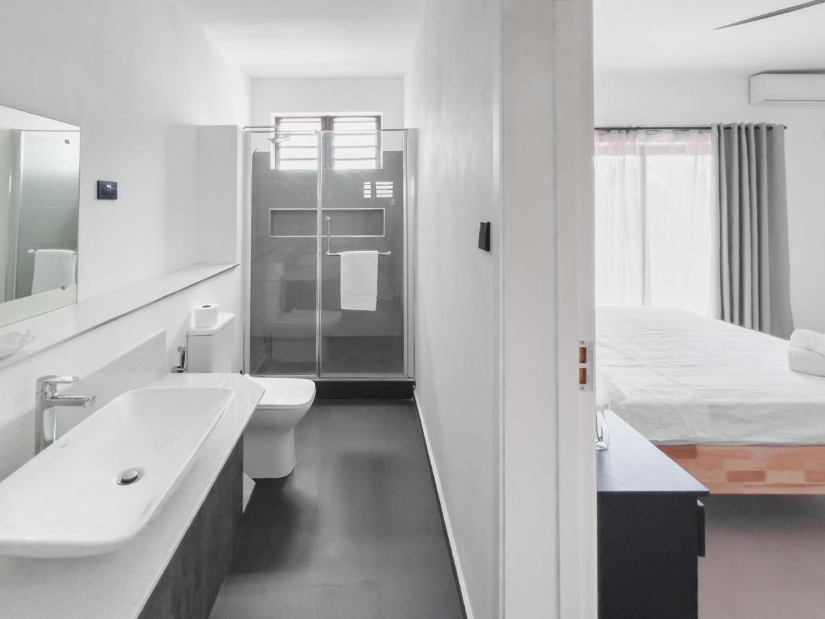 Spacious 4 Bedrooms Villa With Infinity Pool グランベ エクステリア 写真