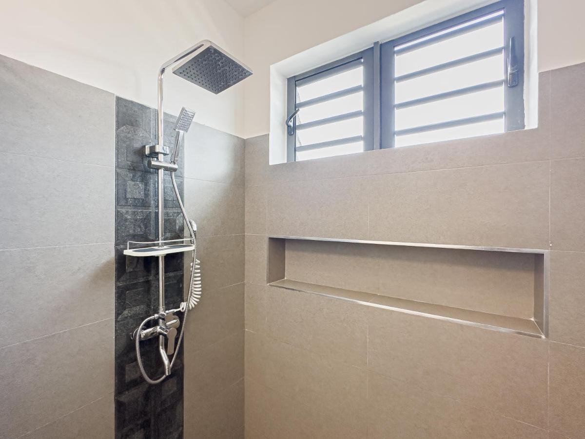 Spacious 4 Bedrooms Villa With Infinity Pool グランベ エクステリア 写真